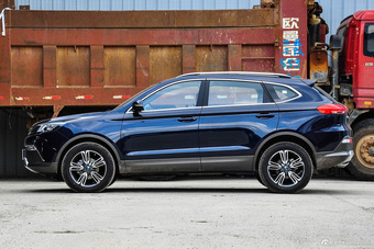 2016款猎豹CS10 2.0T自动豪华型 威尼斯蓝