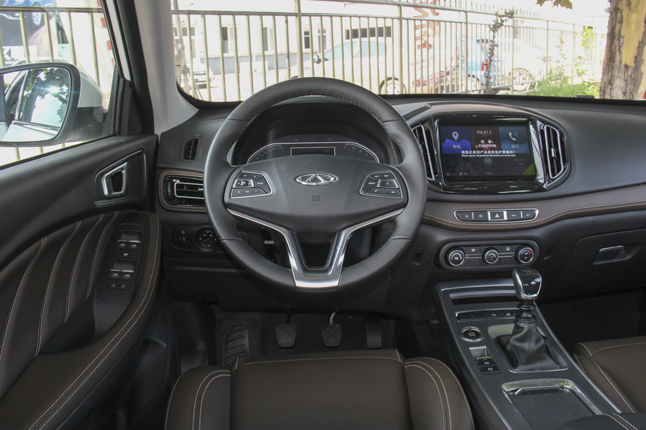 2018款瑞虎7 1.5T手动精英版