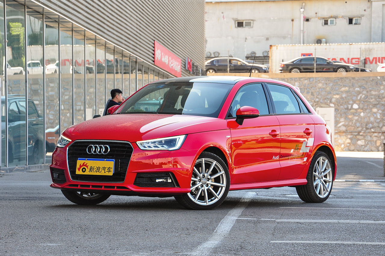 2016款奥迪A1 1.4T 自动30TFSI Sportback S Line运动版图片