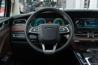  2018款君马S70 1.5T自动豪华型5座