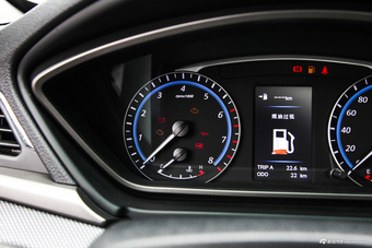 2017款海马M6 1.6L手动运动智能型