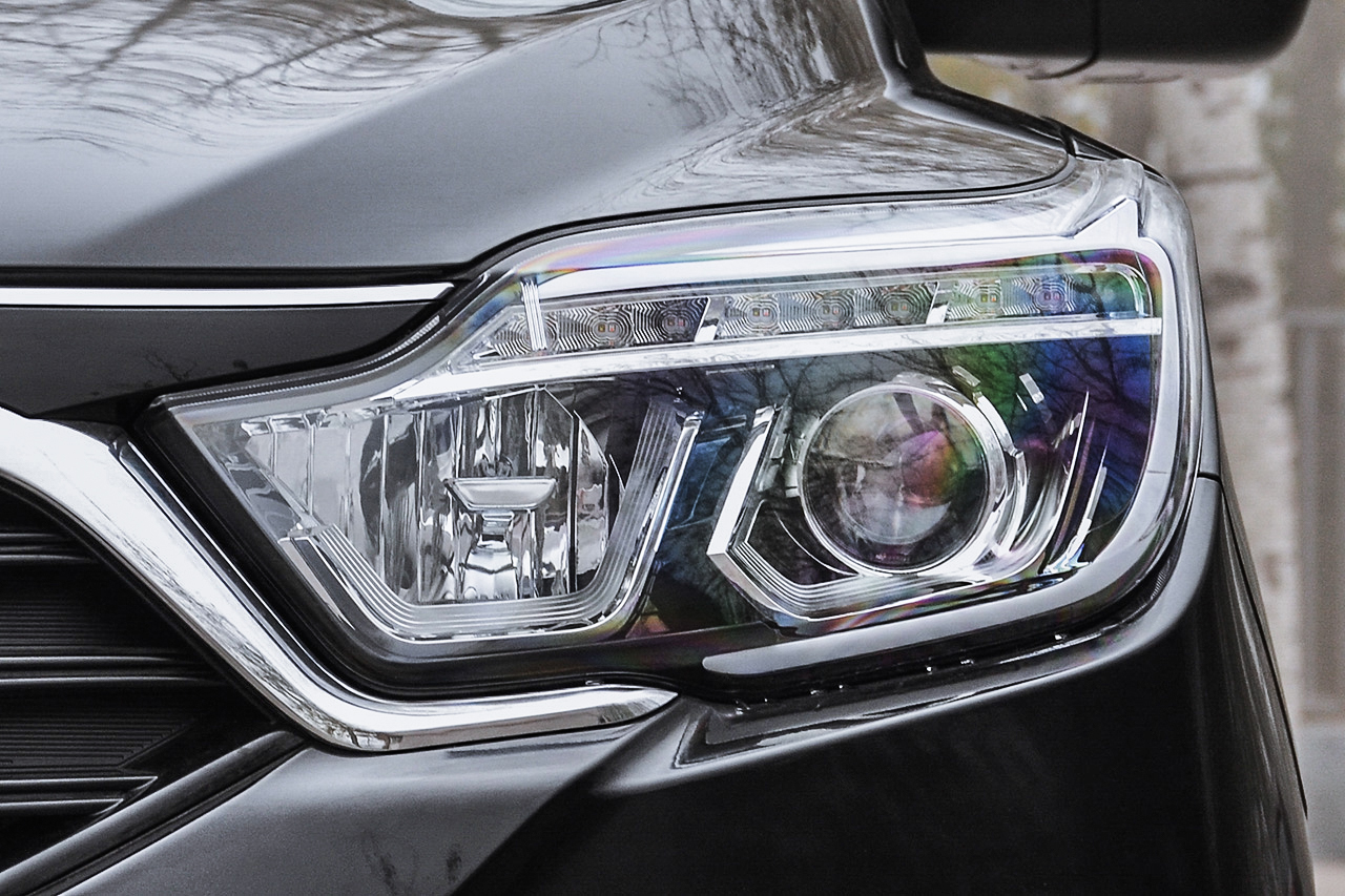 实拍新一代雷斯特 20万级带大梁的硬派越野