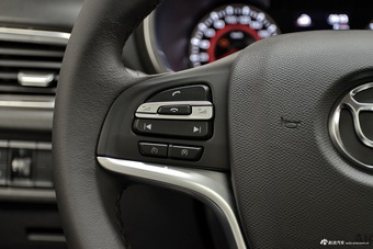 2017款中华H3 1.5L手动豪华型