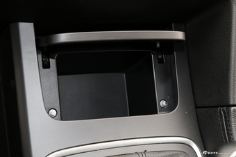 2017款宝骏560 1.5T 手动舒适型7座 