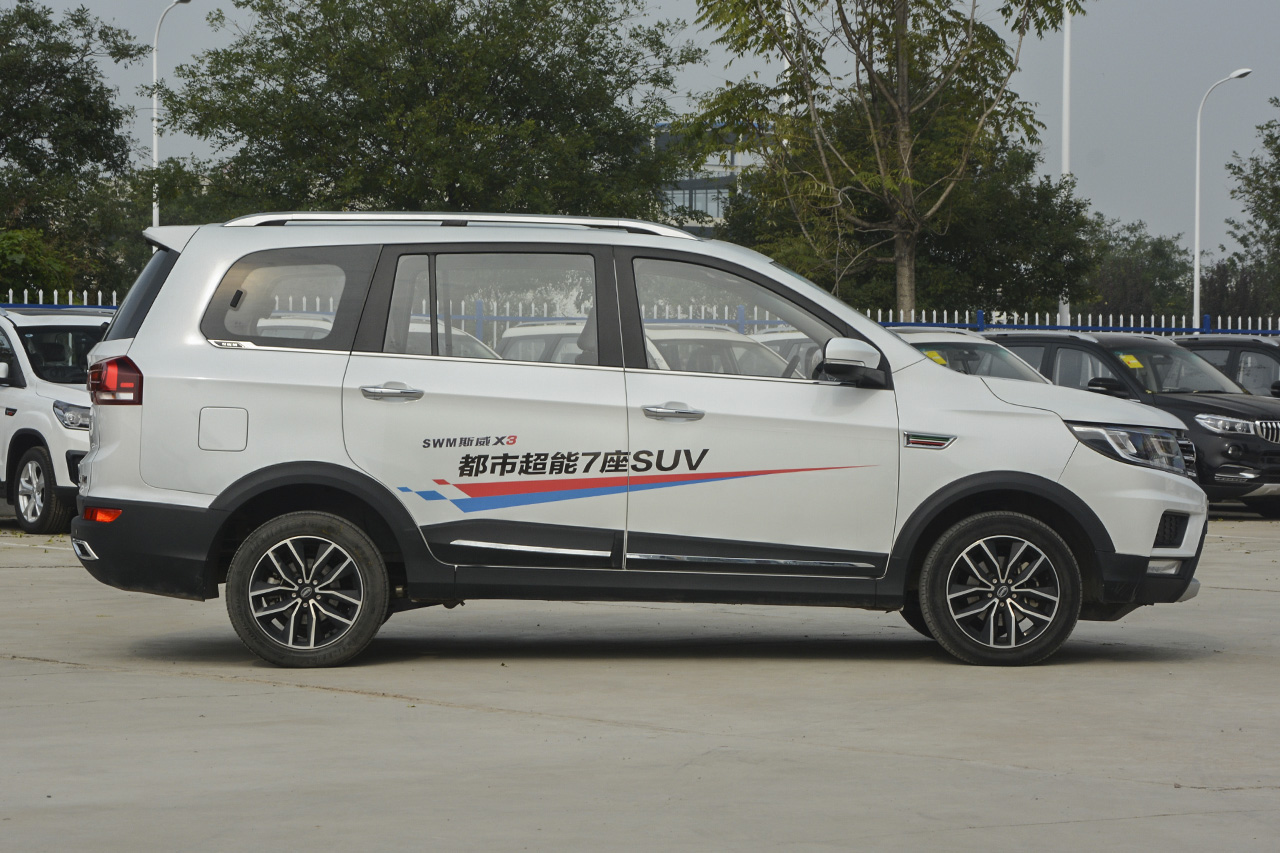 2017款斯威X3 1.5T手动时尚型