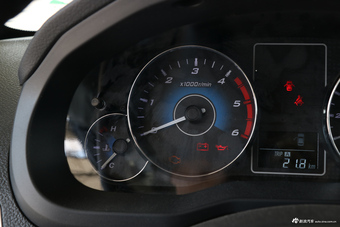 2018款中兴威虎 2.8T柴油国V两驱精英型中双CA4D28C5-1B