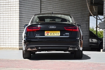 2018款奥迪A6L 2.0T自动30周年年型 35 TFSI 时尚型