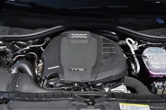 2018款奥迪A6L 2.0T自动30周年年型 35 TFSI 时尚型