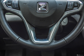 2016款众泰SR7 1.5T自动魔方之心版