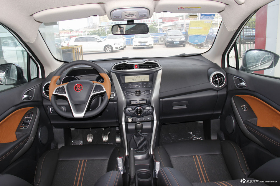 2016款比亚迪元1.5L手动豪华型