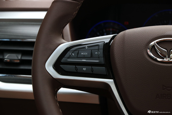 2018款北汽幻速S7 1.5T 自动尊贵型