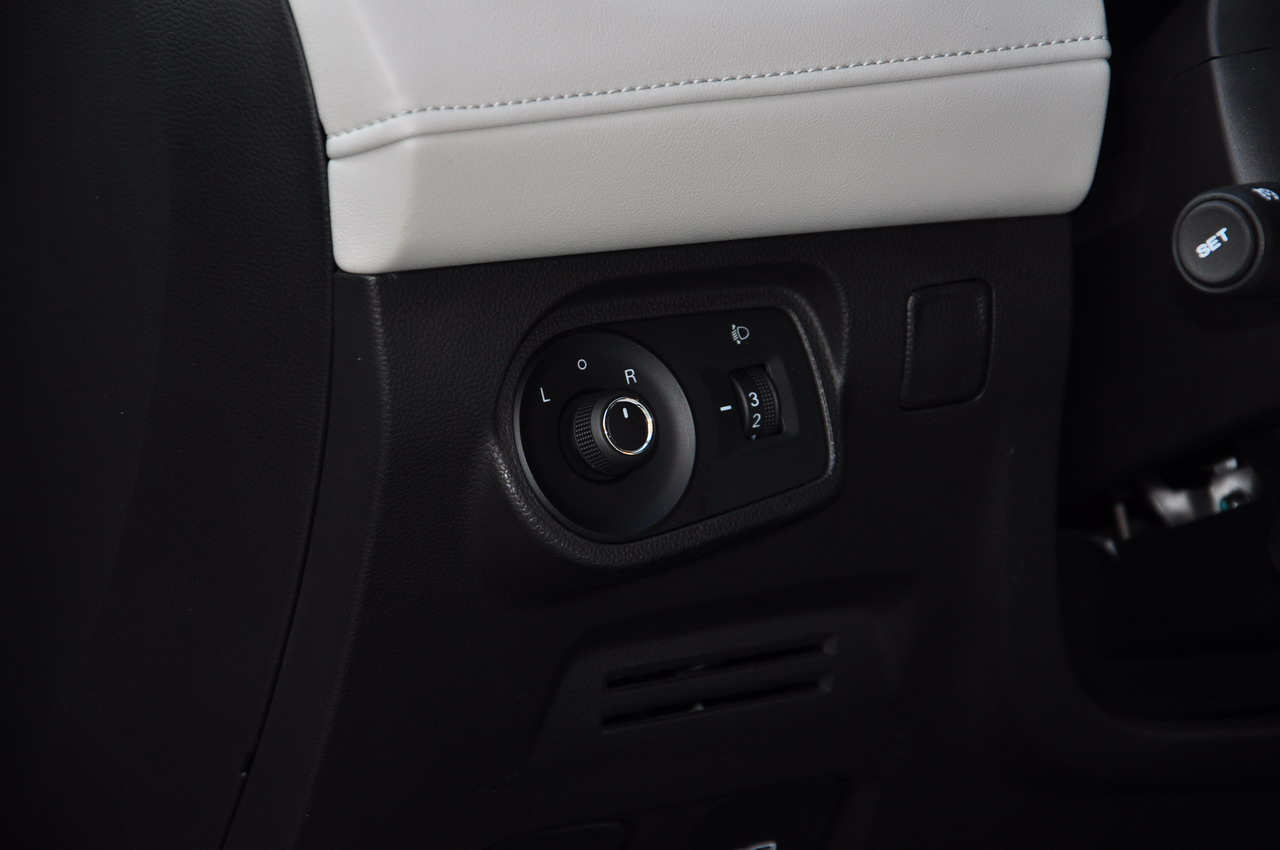 2018款荣威Ei5 基本型