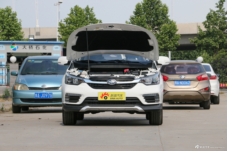 2017款骏派D60 1.8L自动豪华天窗版