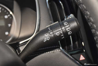 2018款荣威RX5 1.5T 20T自动两驱互联网智臻版