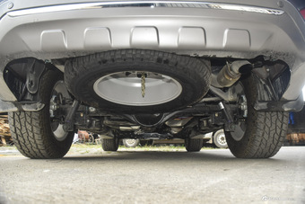 2016款驭胜S350 2.0T自动四驱汽油超豪华版5座