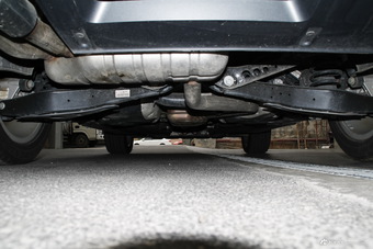 2016款奥迪Q3 1.4T自动30TFSI风尚型