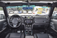 2016款北京BJ40L 2.3T自动四驱尊享版