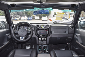 2016款北京BJ40L 2.3T自动四驱尊享版（暂无官方参数）图片