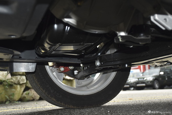 2016款昌河Q25 1.5L手动乐惠版 炫酷白