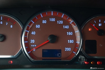 2017款菱智 M3L 2.0L 7座舒适型 