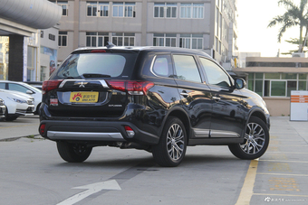 2018款欧蓝德2.4L自动四驱精英版5座