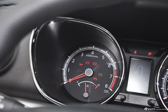 2015款启辰T70 2.0L自动睿行版