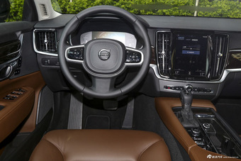 2017款沃尔沃S90 2.0T自动T4智远版