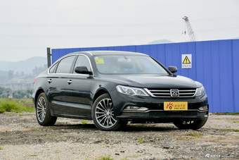 2016款众泰Z700 1.8T自动DCT尊贵型