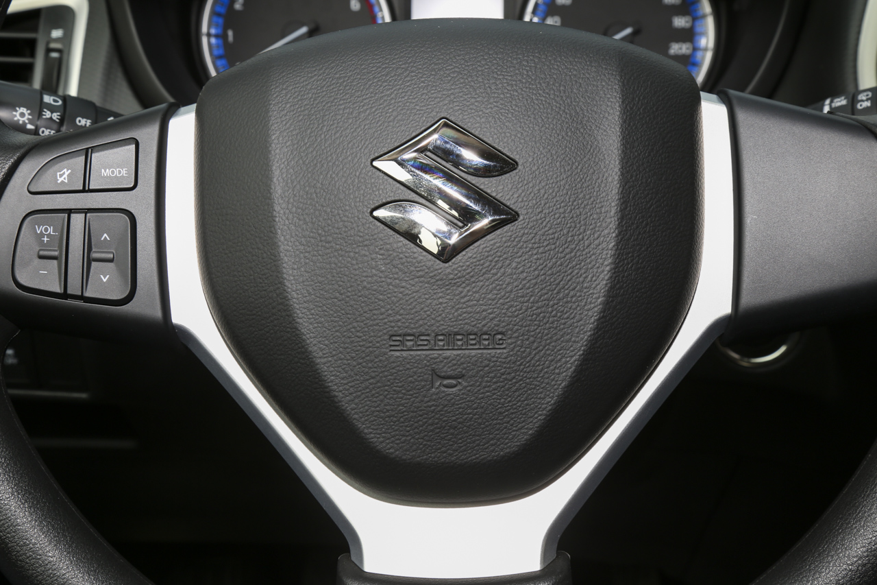 2015款锋驭1.6L手动进取型 珠光白