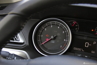 2018款东风标致408改款1.6T自动豪华版350THP