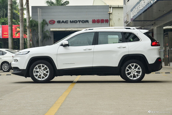 2017款自由光2.4L自动领先版