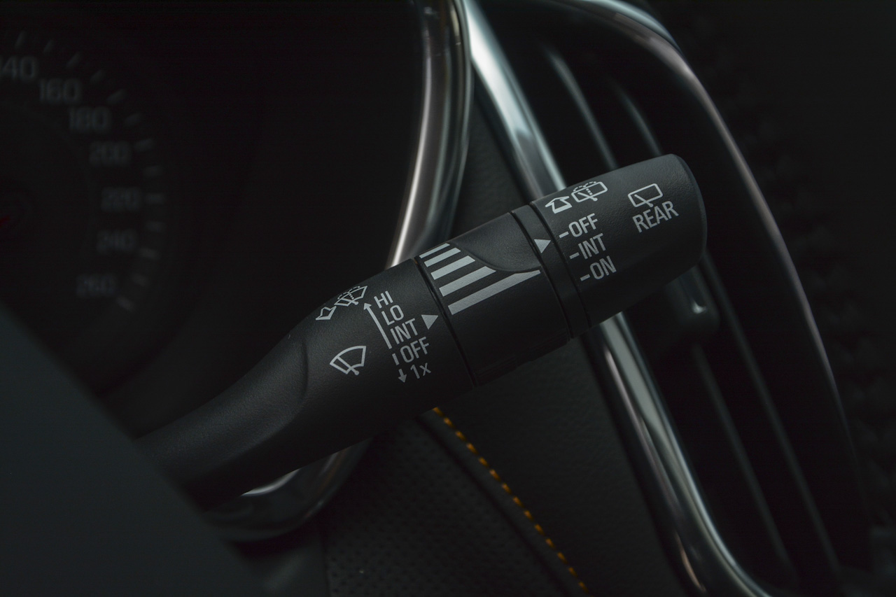 2018款探界者RS 2.0T自动四驱捍界版550T