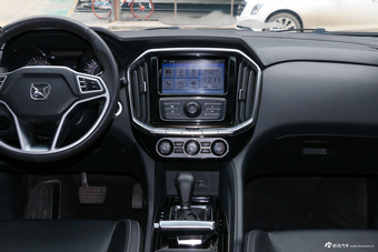 2018款驭胜S350 2.0T自动四驱柴油超豪华版5座