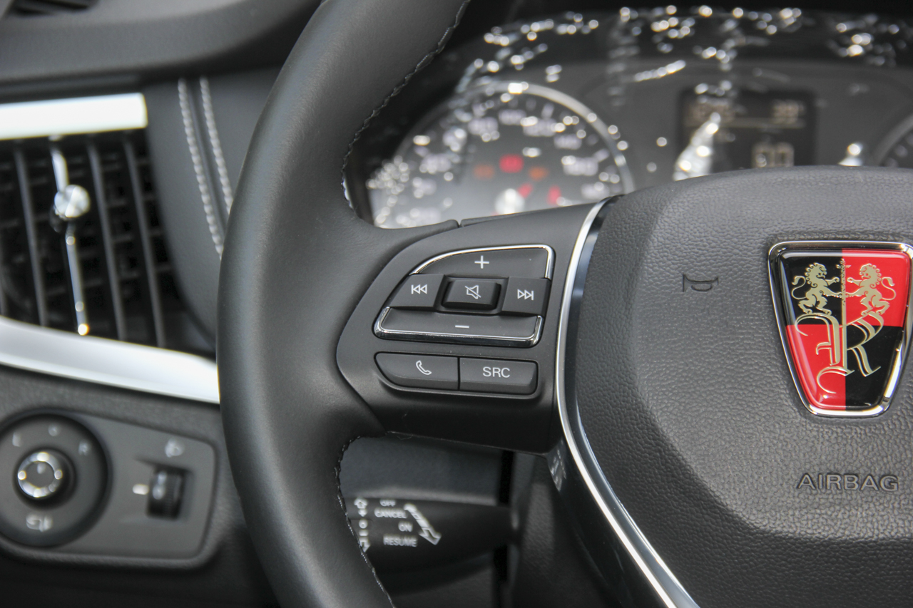 2018款荣威RX5 1.5T 20T手动两驱互联网智惠版