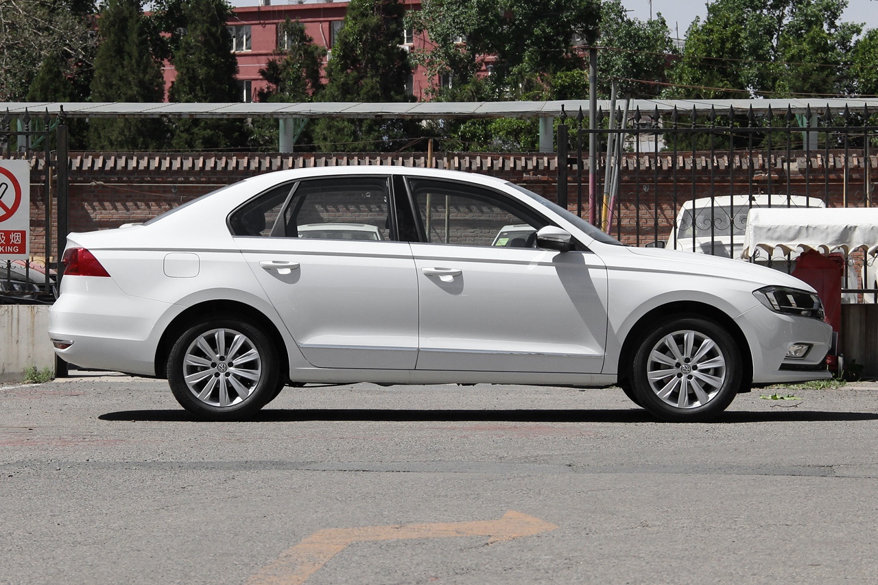 宝来,轩逸,卡罗拉三强竞争,比的何止是颜值?