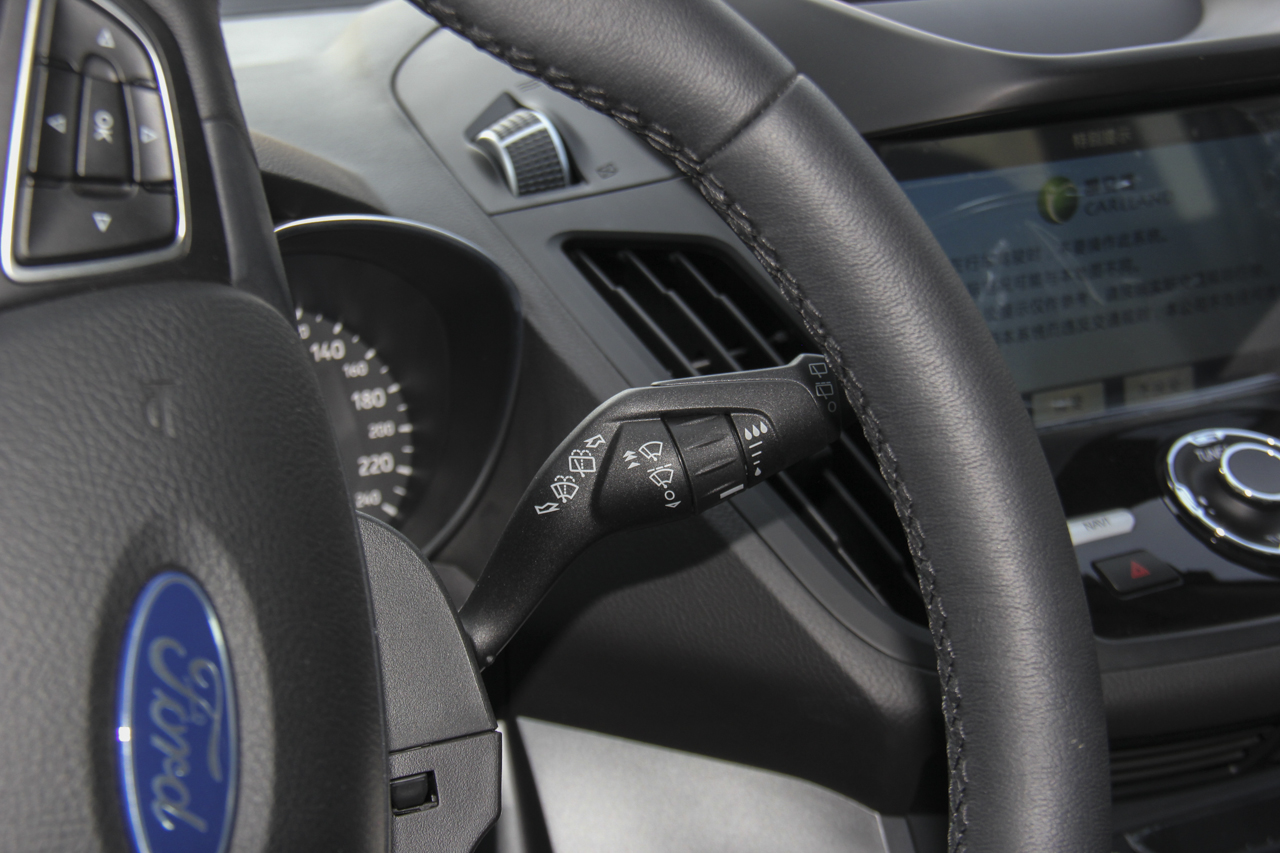 2018款翼虎改款1.5T自动两驱铂翼型EcoBoost 180