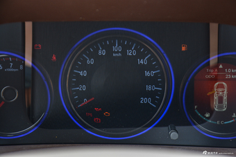 2018款北汽幻速S7 1.5T 手动尊贵型