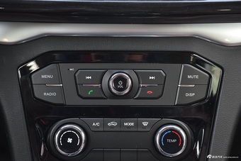 2017款北汽威旺 M50F 1.5L 手动豪华型 棕色