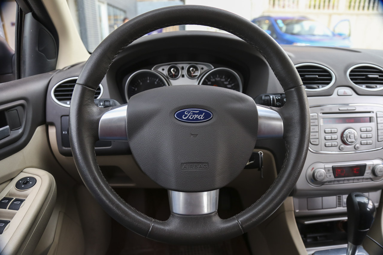 2013款福克斯两厢经典1.8L自动时尚型