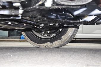 2016款众泰SR7 1.5T自动魔方之心版