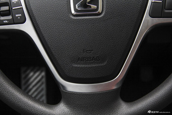 2015款众泰T600 1.5T 手动旗舰型