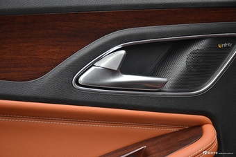 2017款宝骏560律动版1.5T手动乐享型