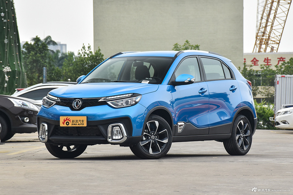 2017款风神AX4 1.6L手动潮尚型