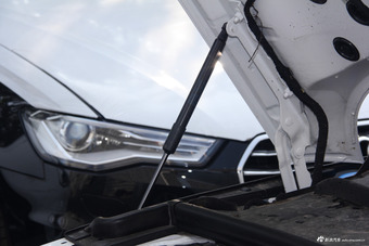 2017款奥迪A4L 2.0T自动40TFSI风尚型 