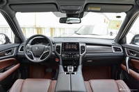 2017款本田UR-V 2.0L 370TURBO自动四驱尊耀版