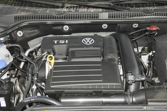 2015款 速腾 230TSI 自动豪华型