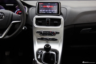 2017款中华H3 1.5L手动精英型