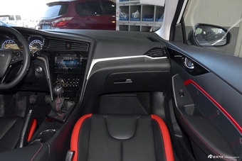 2018款启辰D60 1.6L手动智联精英版