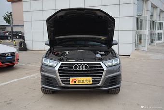 2016款奥迪Q7 2.0T自动40TFSI S-Line运动型
