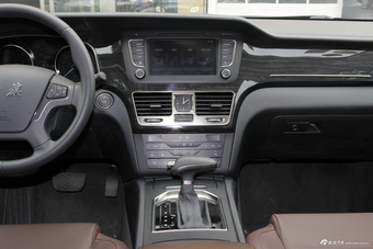 2018款红旗H7 2.0T自动旗舰版35T